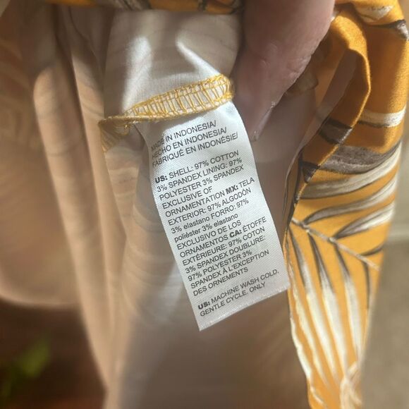 Palm-Print Midi Dress White House Black Market - Picture 15 of 15